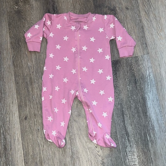 Kissy Love star print zip onesie footie - Picture 5 of 11